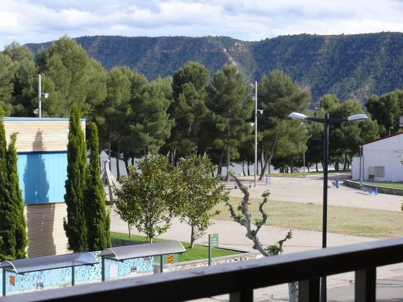 Hostal Rodes Mequinenza Exterior foto